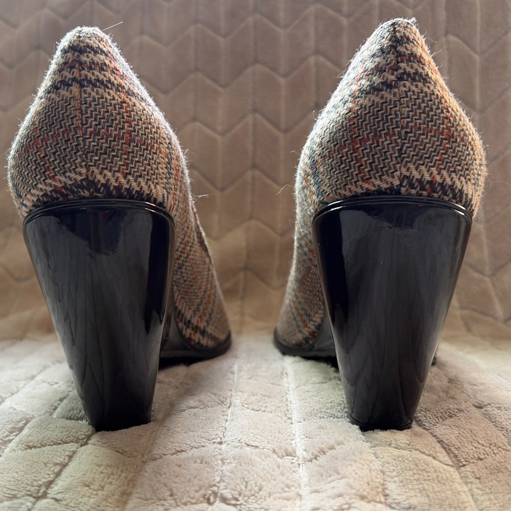 Cole Haan Nike Air Tali Plaid Tweed Wedge Pumps Tan Blue Round Toe Heels 9.5B - Picture 3 of 9